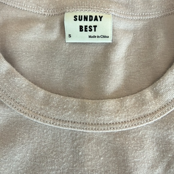 Sunday Best short sleeve tshirt - Picture 2 of 3